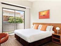 Hotel King Room - Mantra Charles Hotel Launceston